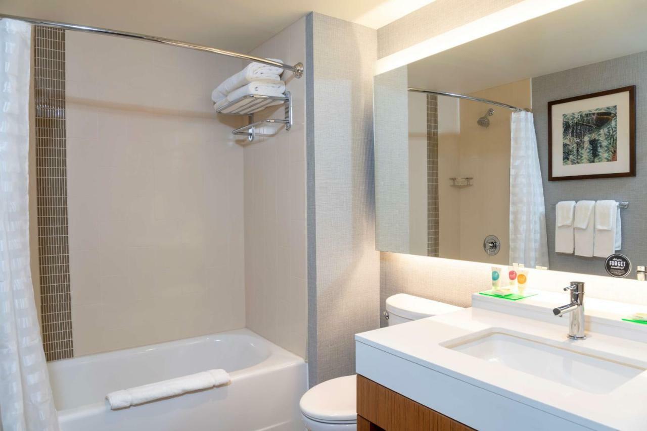ไฮแอท เพลซ ดีทรอยต์/รอยัลโอ๊ค Hotel ภายนอก รูปภาพ
